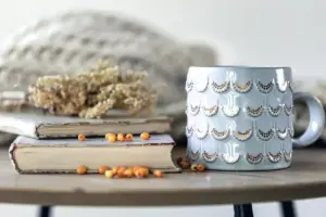 trendy home accessories 2024 sustainable vintage cozy textures