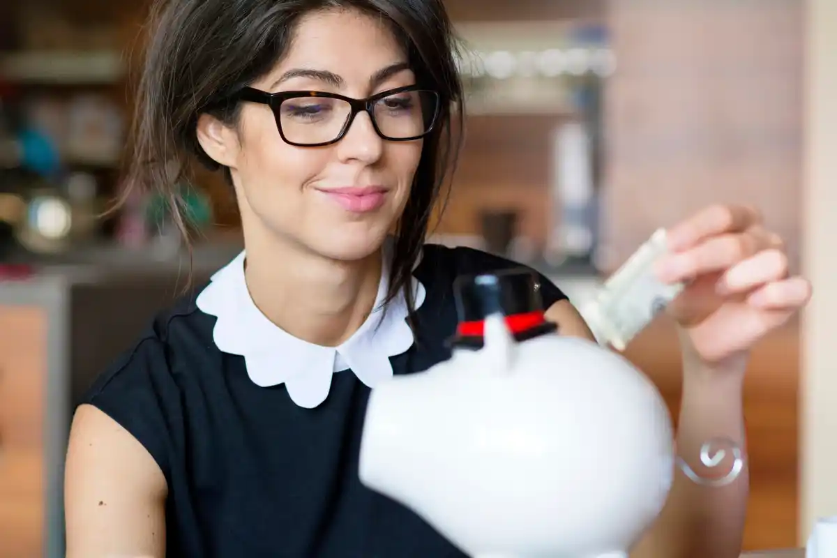 budget saving tips personal finance Netherlands