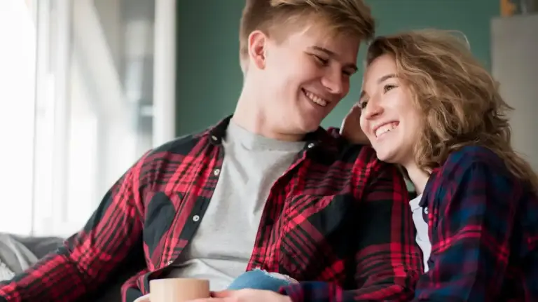 couple bonding habits relationship communication happiness smiling
