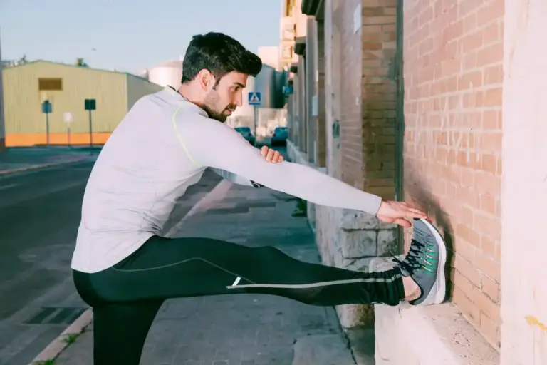 beginner runner injury prevention tips shoes technique stretching