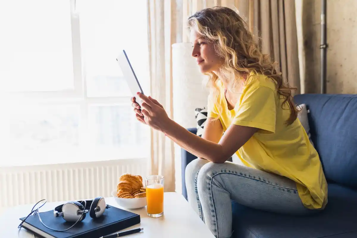 technology daily routine holland lifestyle