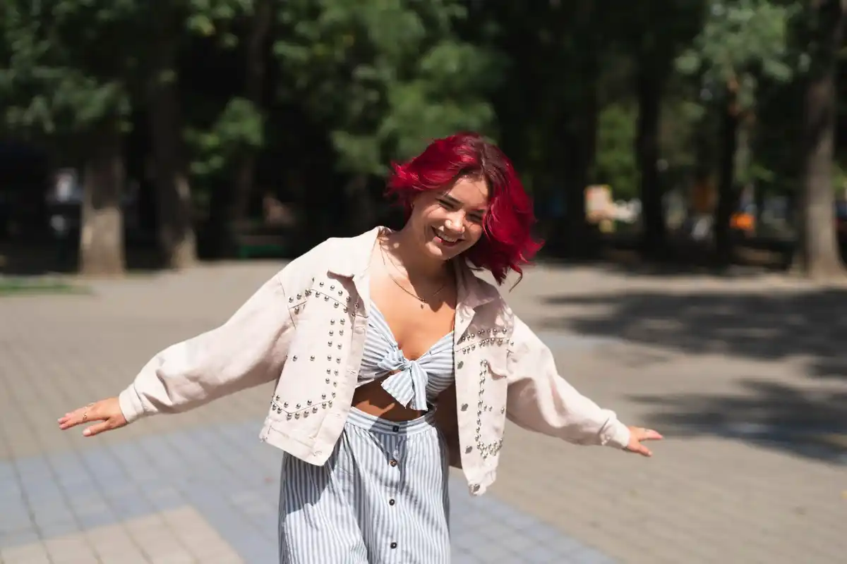 street style outfit accessory boost Netherlands