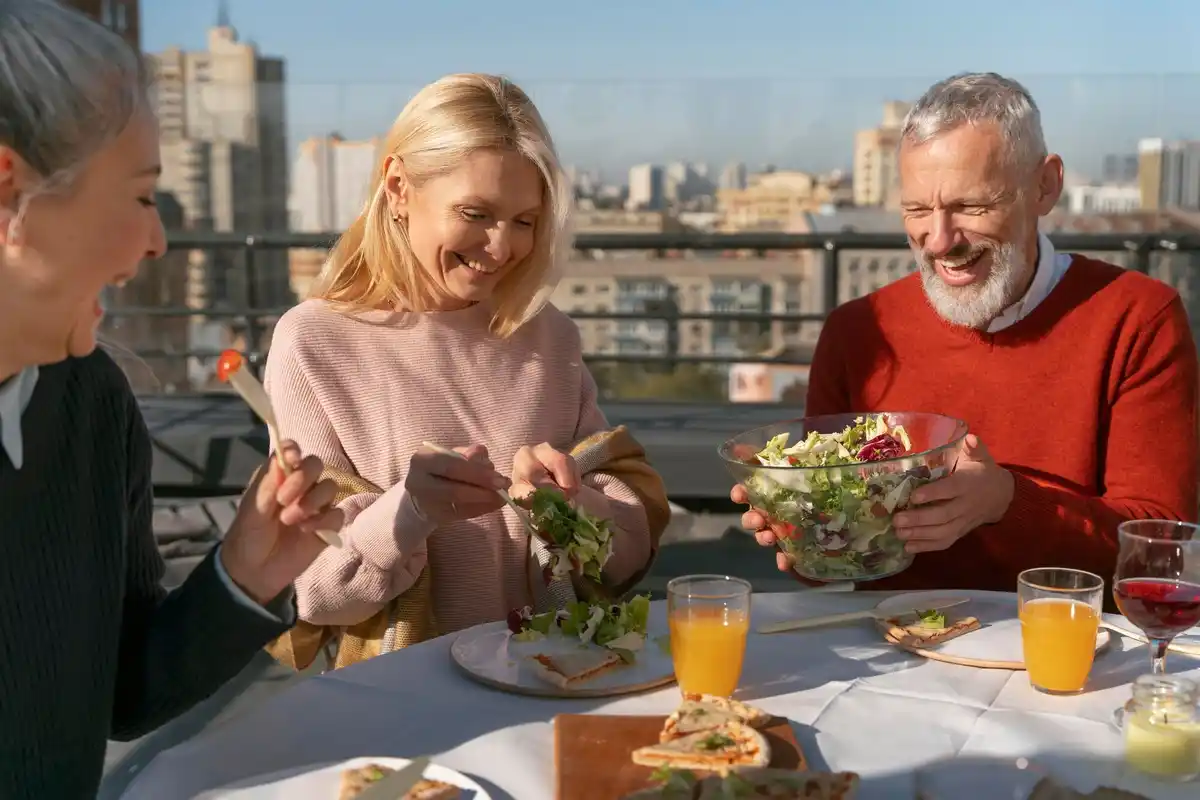 healthy lifestyle tips casual exercise fresh local food Netherlands