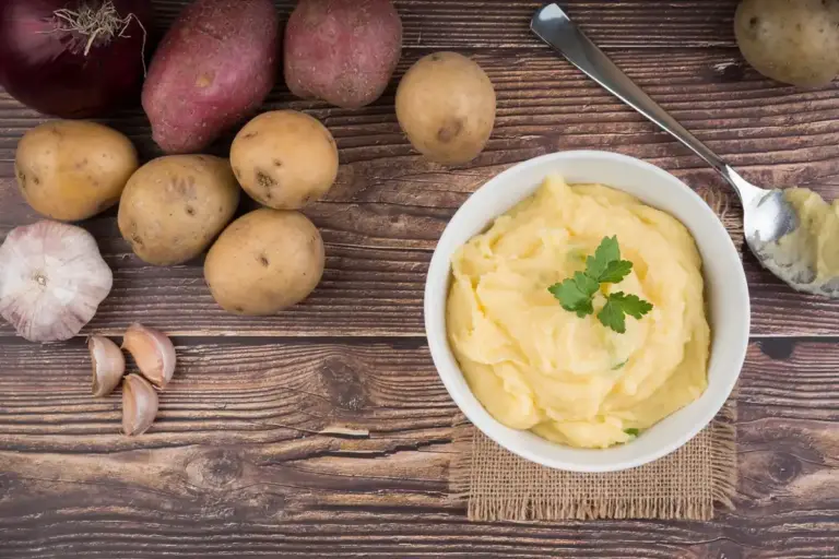 steamed potatoes traditional Dutch stamppot