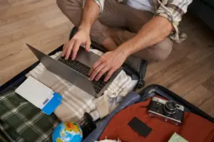 efficient suitcase packing travel Netherlands