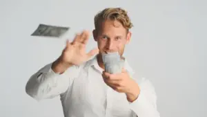 successful Dutch people managing money