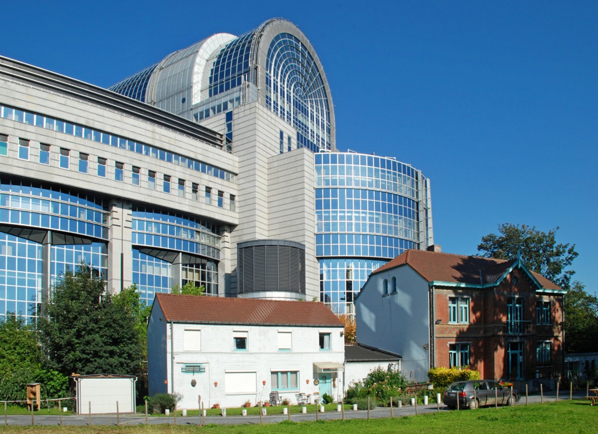 EU-Hof oordeelt over claims van voormalige Europarlementsleden over pensioenenorm