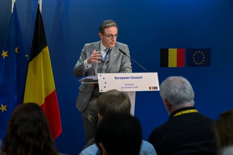 Hoe de Europese politiek in België en de EU zich voorbereidt op energiekwesties en internationale betrekkingen