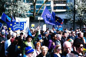 De complexe dynamiek van de Brexit-onderhandelingen en de toekomstige betrekkingen tussen het VK en de EU